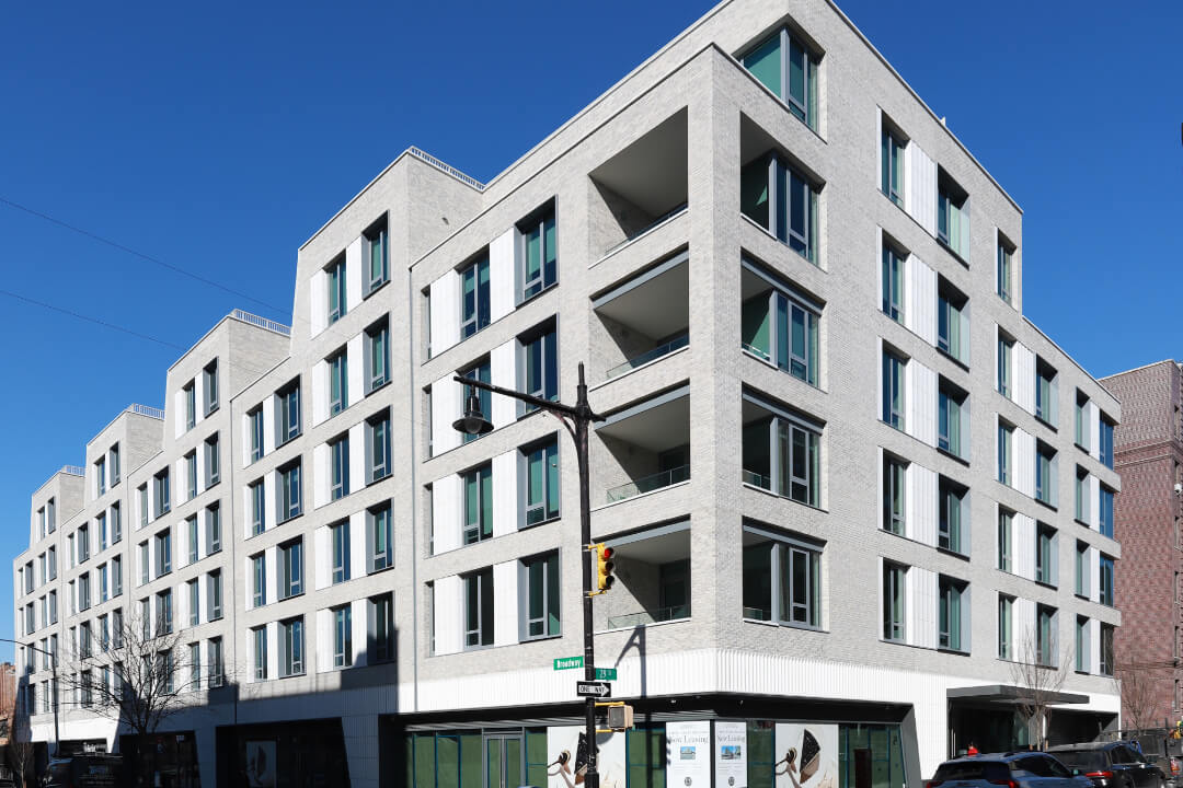 31 90 astoria simpas live better 2